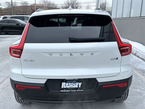New 2026 Volvo XC40 B5 Plus w/ Protection Package Premier image 26