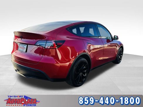 Used 2021 Tesla Model Y Long Range image 11