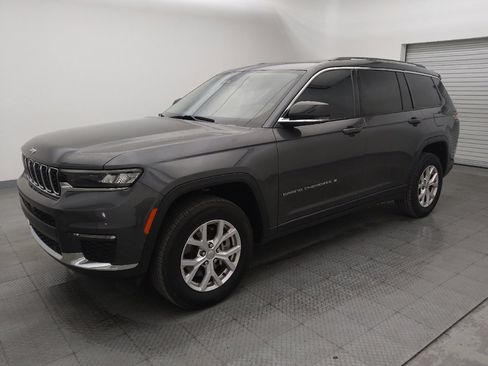 Used 2022 Jeep Grand Cherokee L Limited w/ Luxury Tech Group II image 2