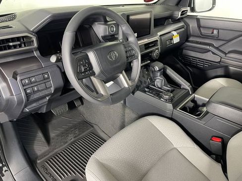 New 2026 Toyota 4Runner SR5 AWD/4WD image 2