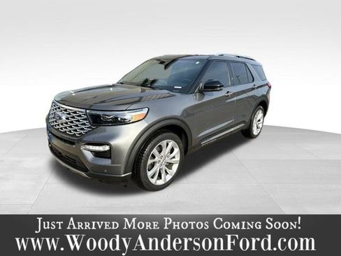 Used 2023 Ford Explorer Platinum w/ Technology Package image 1