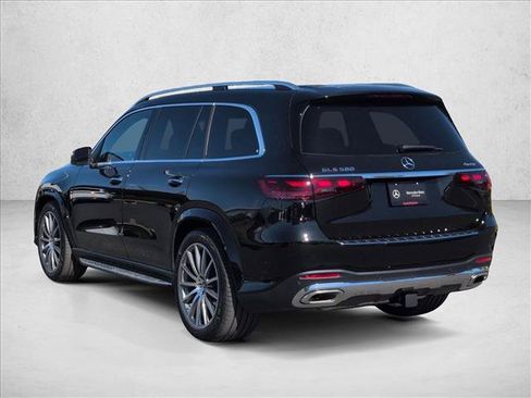 New 2026 Mercedes-Benz GLS 580 4MATIC image 9