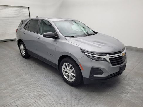 Used 2023 Chevrolet Equinox LS w/ LS Convenience Package FWD image 11