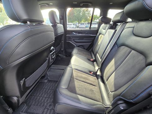 Used 2023 Jeep Grand Cherokee Trailhawk w/ Advanced Protech Group II image 10