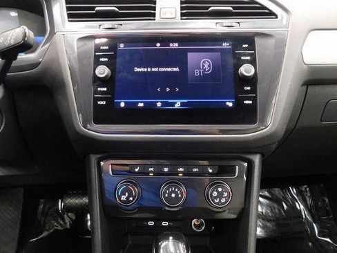Used 2024 Volkswagen Tiguan S image 34