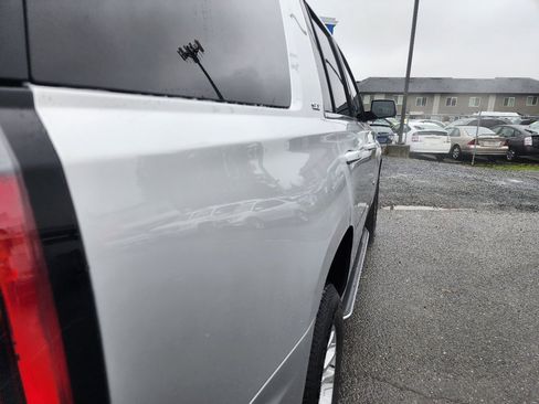 Used 2019 GMC Yukon SLT image 41