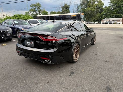 Used 2018 Kia Stinger GT1 RWD image 8