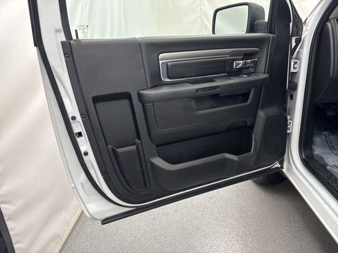 Used 2022 RAM 1500 Tradesman w/ Power & Remote Entry Group AWD/4WD image 11