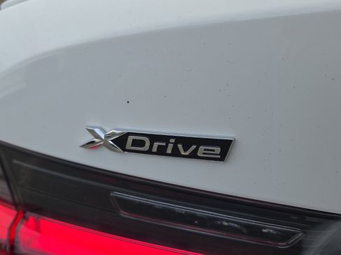 New 2026 BMW 330i xDrive Sedan w/ M Sport Package AWD/4WD image 16