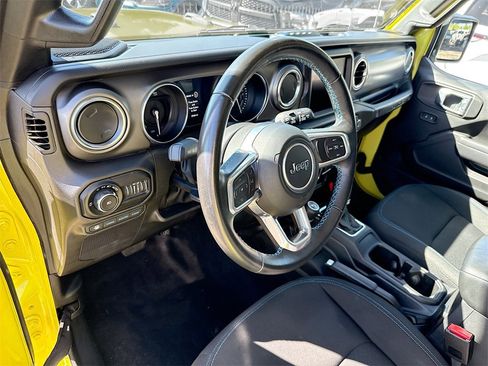 Used 2022 Jeep Wrangler Unlimited Rubicon 4xe image 10