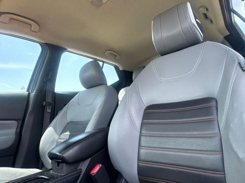 Used 2024 Nissan Kicks SR w/ SR Premium Package FWD image 42