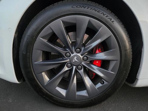 Used 2020 Tesla Model S Performance image 15