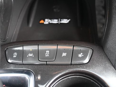 Used 2023 Chevrolet TrailBlazer RS w/ Sun and Liftgate Package FWD image 31