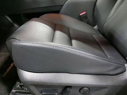 Certified 2025 Nissan Rogue SL AWD/4WD image 30