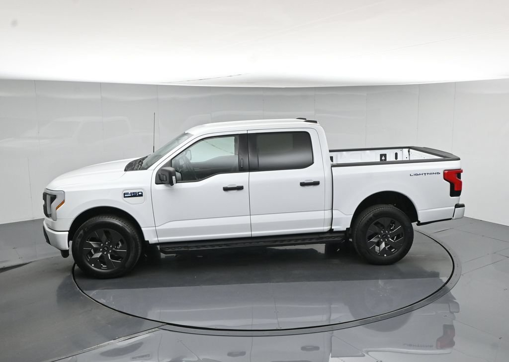 Certified 2024 Ford F150 Lightning XLT AWD/4WD image 47