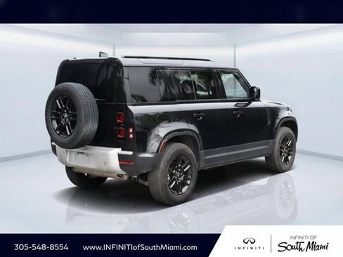 Used 2025 Land Rover Defender 110 S AWD/4WD image 4