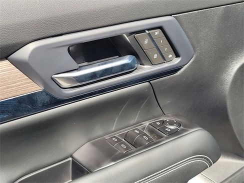 New 2026 GMC Terrain Denali w/ LPO, Black Badging Package image 23