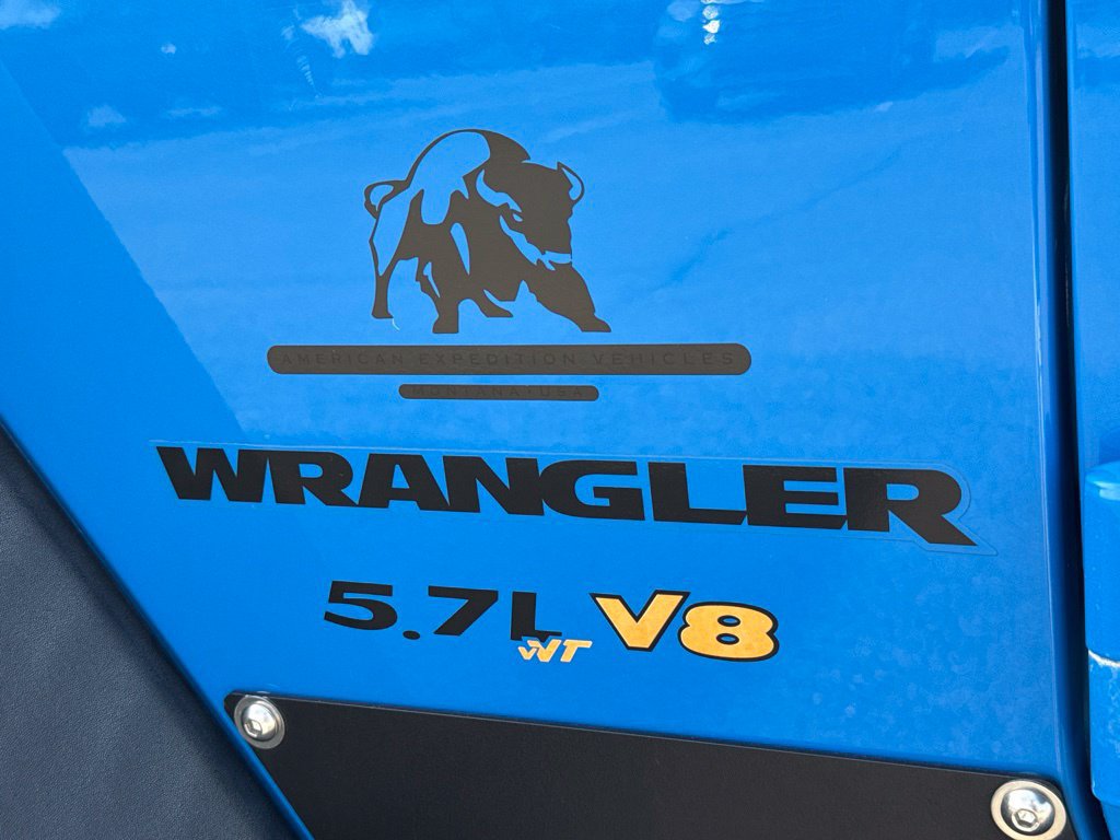 Used 2011 Jeep Wrangler Unlimited Rubicon w/ Connectivity Group AWD/4WD image 3