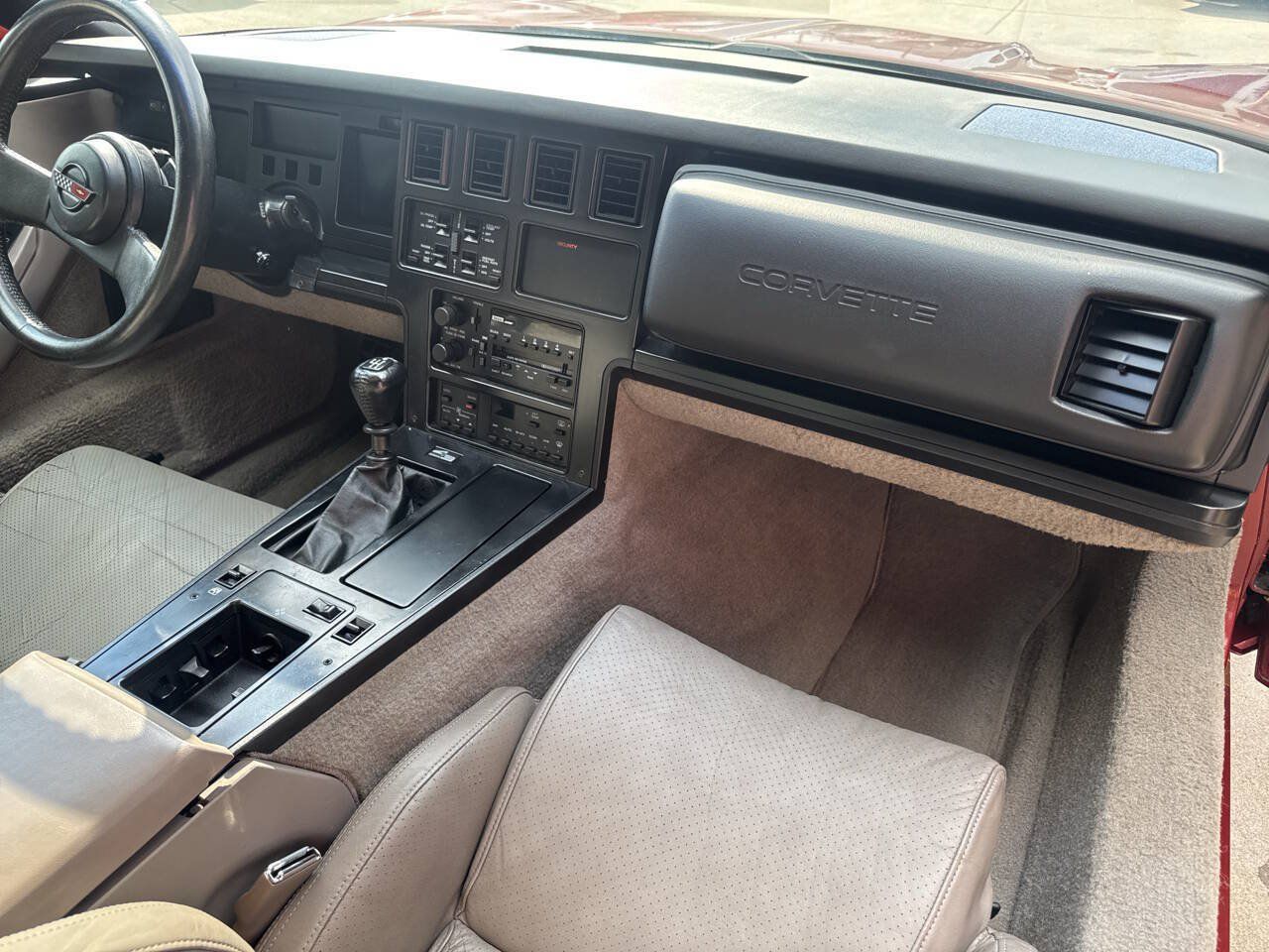 Used 1988 Chevrolet Corvette Coupe RWD image 16