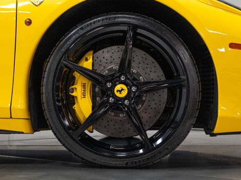 Used 2010 Ferrari 458 Italia Coupe RWD image 26