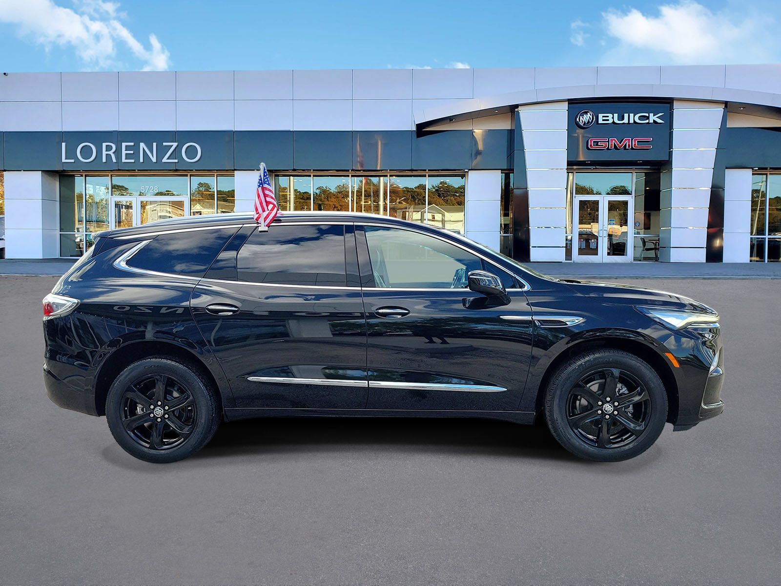 Used 2024 Buick Enclave Essence w/ Sport Touring Edition FWD image 4