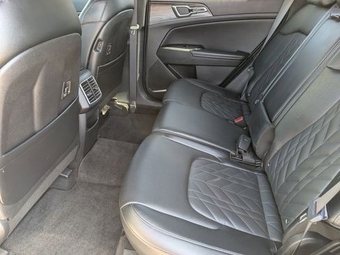 Certified 2023 Kia Sportage X-Pro AWD/4WD image 19