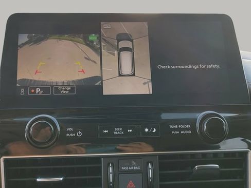 Used 2022 Nissan Armada Platinum w/ Captain's Chairs Package RWD image 15