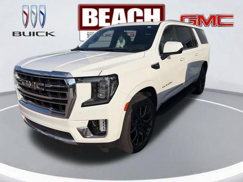 Used 2024 GMC Yukon XL SLT w/ SLT Premium Package AWD/4WD image 4