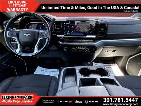 Used 2022 Chevrolet Silverado 1500 LT AWD/4WD image 8