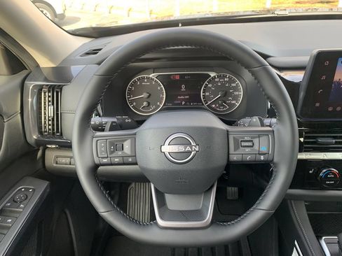 New 2026 Nissan Pathfinder SV FWD image 9