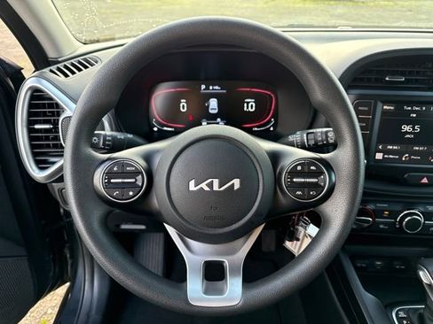 Used 2023 Kia Soul LX w/ Option Group 015 image 11