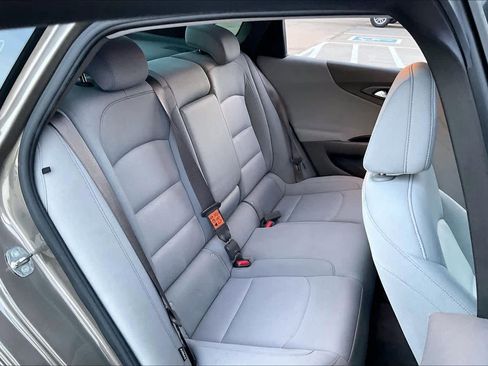 Used 2020 Chevrolet Malibu LT image 19