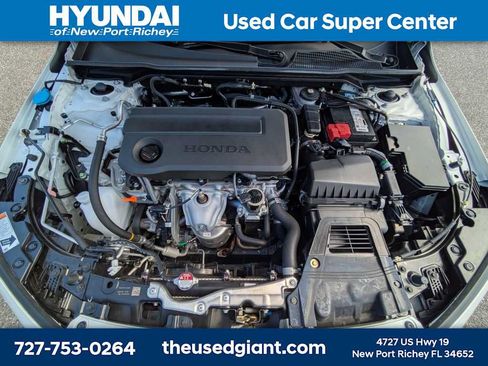 Used 2025 Honda Civic Sport image 14