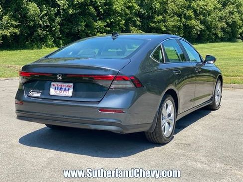 Used 2025 Honda Accord LX image 7