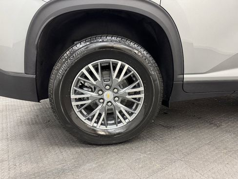 New 2026 Chevrolet Traverse LT w/ LPO, Floor Liner Package image 9