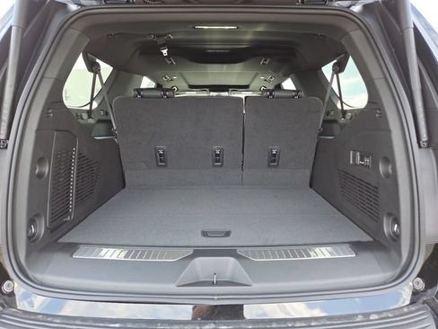 New 2026 GMC Yukon XL AT4 w/ AT4 Premium Plus Package AWD/4WD image 21
