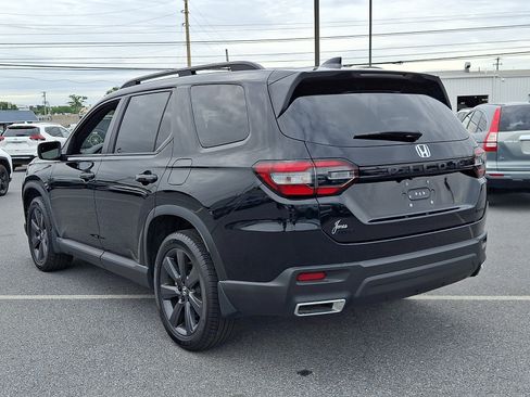 Certified 2023 Honda Pilot Sport image 4
