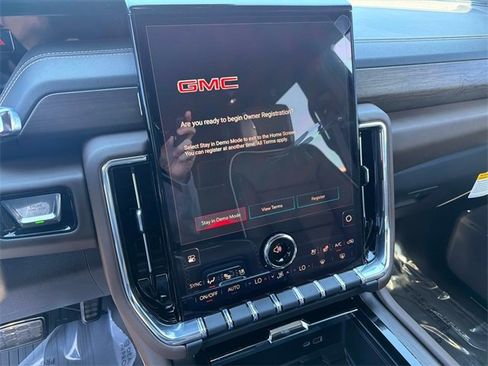 New 2026 GMC Yukon Denali Ultimate w/ LPO, Floor Liner Package image 23