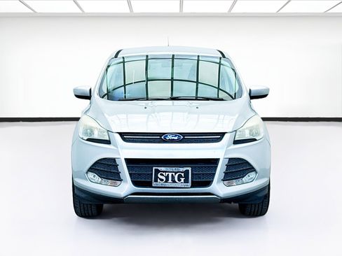 Used 2014 Ford Escape SE image 2
