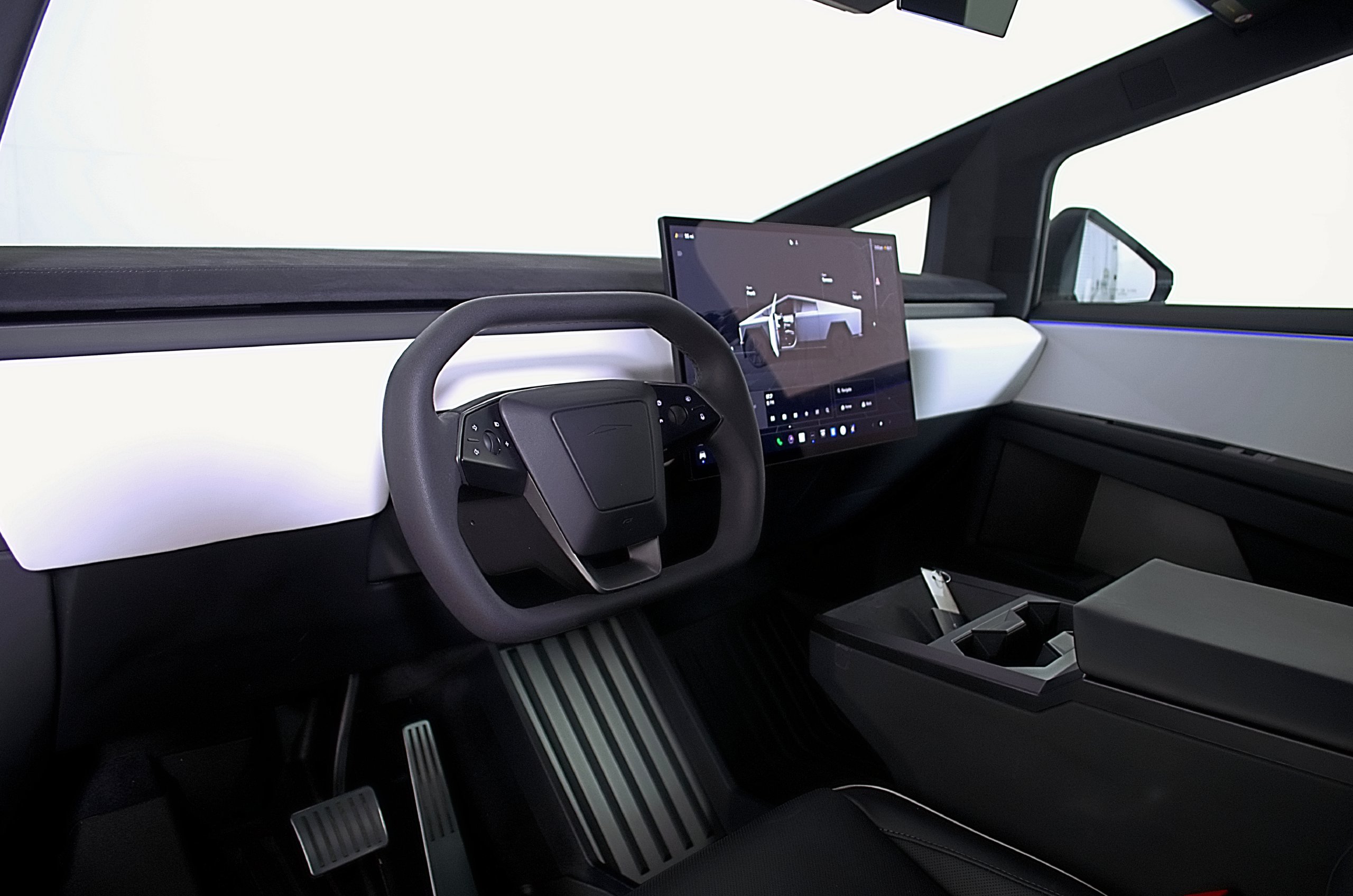 Used 2024 Tesla Cybertruck Cyberbeast AWD/4WD image 23