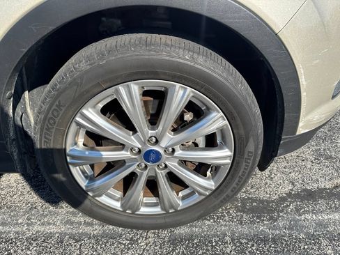 Used 2017 Ford Escape Titanium AWD/4WD image 42