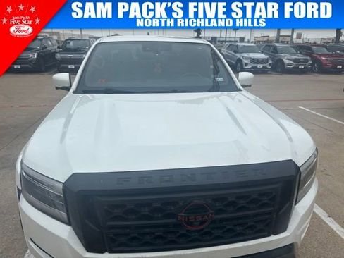 Used 2023 Nissan Frontier Pro-X w/ Pro Convenience Package RWD image 2