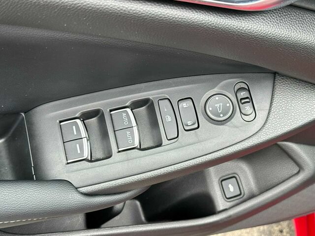 Used 2018 Honda Accord Sport image 12