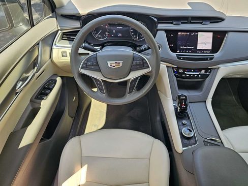 Certified 2024 Cadillac XT5 Premium Luxury FWD image 15