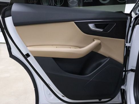 Used 2023 Audi Q8 Premium w/ Convenience Package image 12