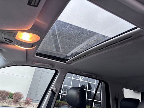 Used 2001 Mercedes-Benz ML 320 4MATIC image 11