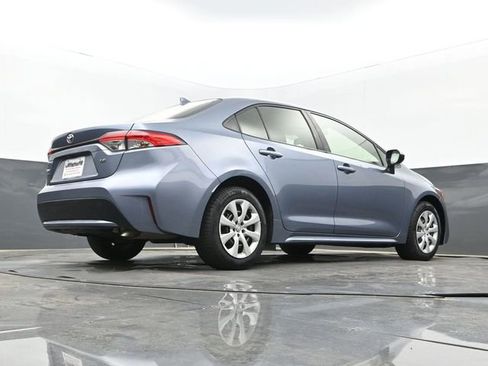 Used 2022 Toyota Corolla LE image 26