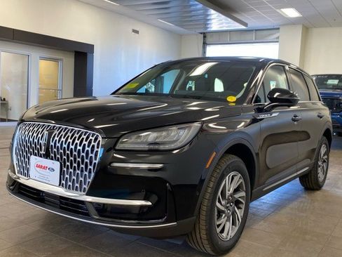 Certified 2023 Lincoln Corsair AWD w/ Equipment Group 102A image 4