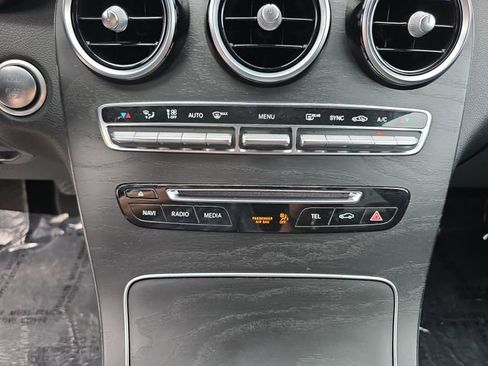 Used 2019 Mercedes-Benz GLC 300 GLC 300 image 17