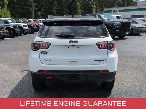 Used 2025 Jeep Compass Trailhawk w/ Trailer Tow Group AWD/4WD image 5